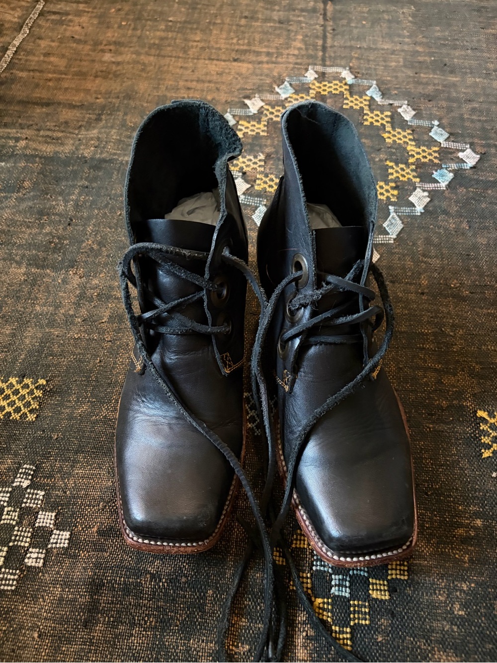 🔮Pre-loved John Fluevog Black Leather Simon lace-up ankle boots size 9 - Picture 14 of 15
